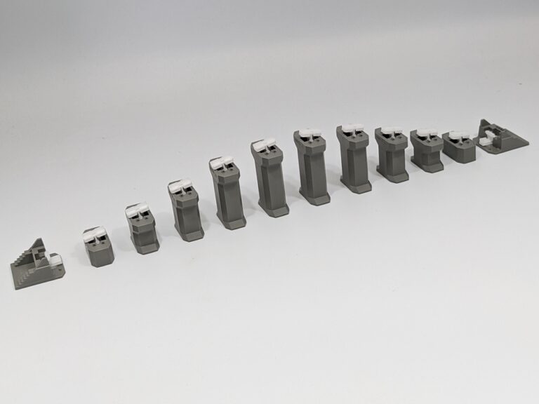 N Gauge 1/2 To 2 Incline Pier Set With Bridge Legs & Stairs - Model 23-015