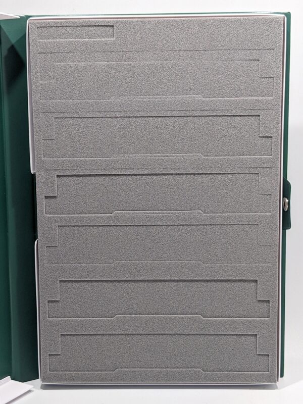 28-952 N Scale Carrying Case For North American High-Level Passenger Cars For 6 Cars - Image 4