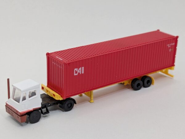 31-620 Yard Tractor/Trailer with Container and Chassis - Image 2