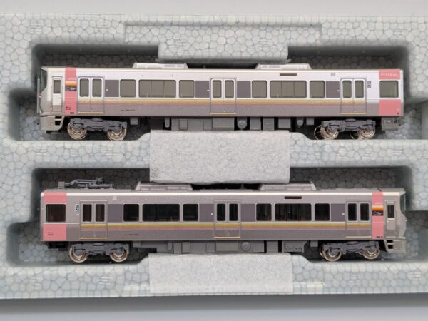 10-030 N gauge starter set 227 series 500 series - Image 5