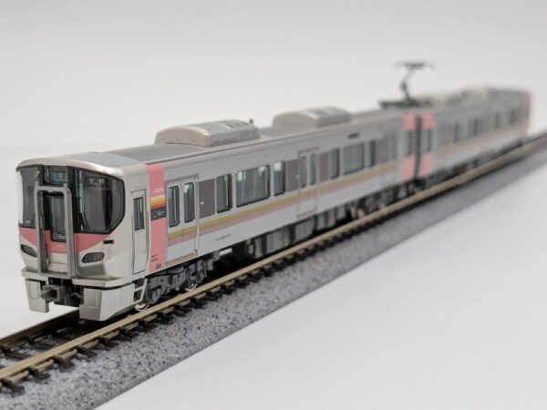 10-030 N gauge starter set 227 series 500 series - Image 4