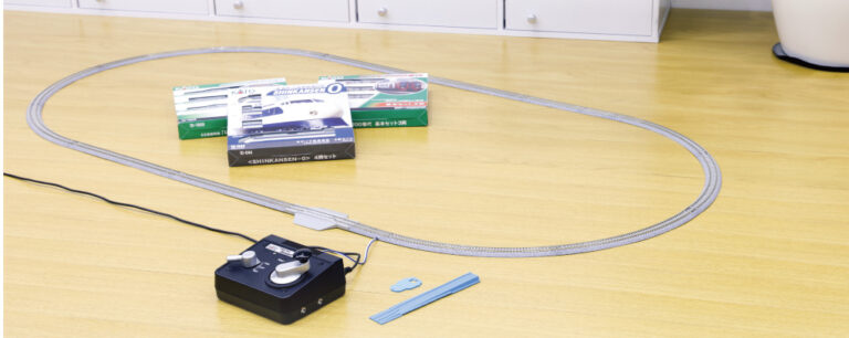 Single Track Set 20-854 Basic Oval Track Set Master 1-PC - Train Trax