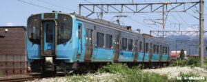 10-2183 Aoimori Railway Aoimori 703 series 2car set